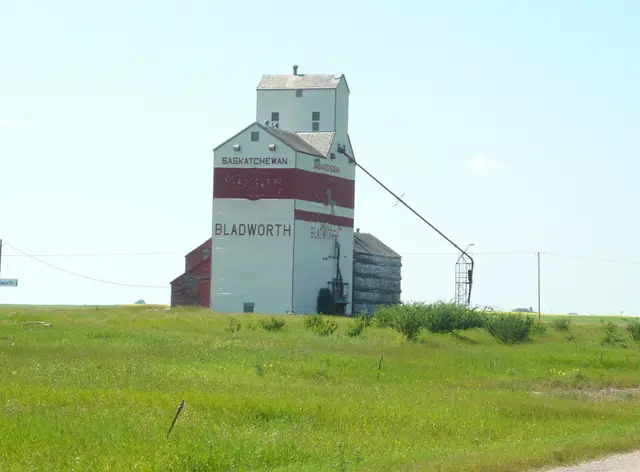 The Bladworth grain elevator
